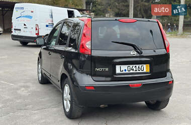 Хэтчбек Nissan Note 2006 в 