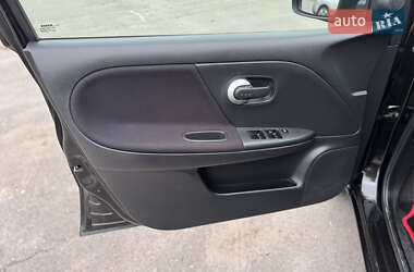 Хэтчбек Nissan Note 2006 в 