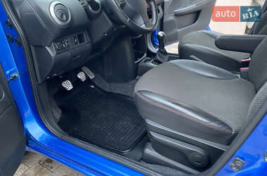 Хэтчбек Nissan Note 2007 в 