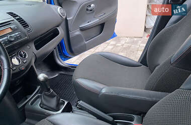 Хэтчбек Nissan Note 2007 в 