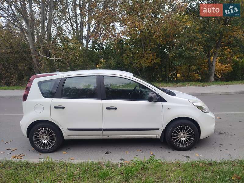 Хетчбек Nissan Note 2009 в Львові фото 2 Хетчбек Nissan Note 2009 в Львові