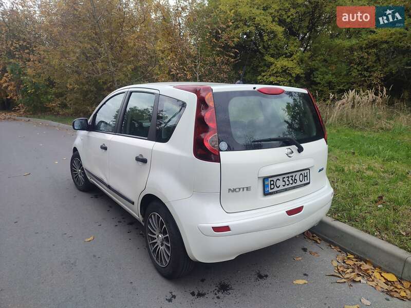 Хетчбек Nissan Note 2009 в Львові фото 5 Хетчбек Nissan Note 2009 в Львові
