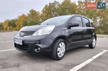 Хэтчбек Nissan Note 2009 в 