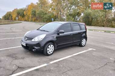Хэтчбек Nissan Note 2009 в 