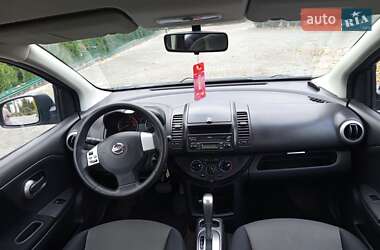 Хэтчбек Nissan Note 2008 в 