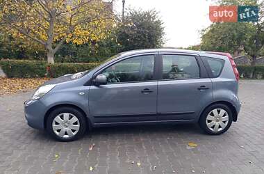 Хэтчбек Nissan Note 2008 в 