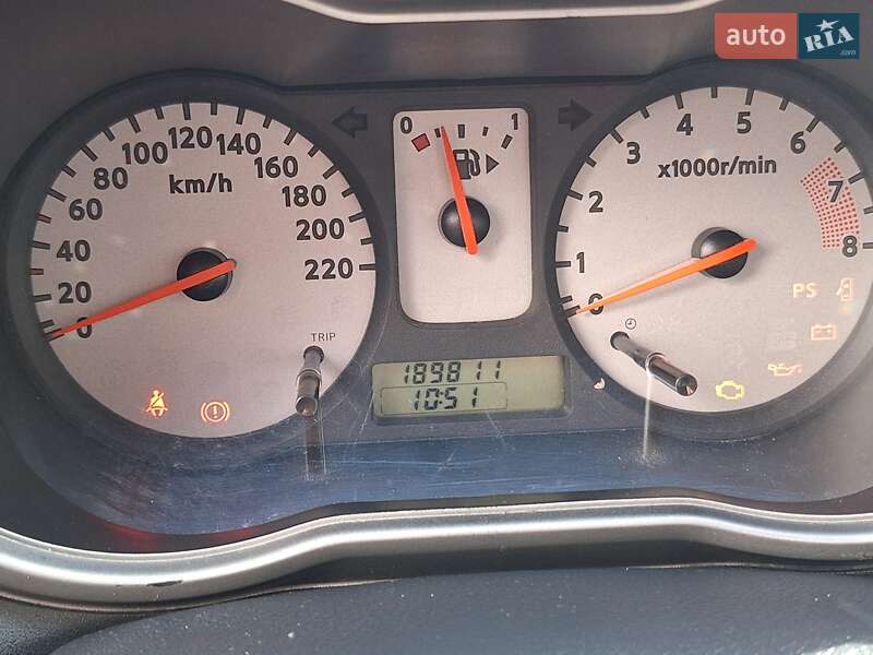 Хэтчбек Nissan Note 2008 в Виннице фото 6 Хэтчбек Nissan Note 2008 в Виннице