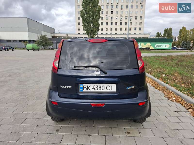 Хетчбек Nissan Note 2011 в Черкасах фото 4 Хетчбек Nissan Note 2011 в Черкасах