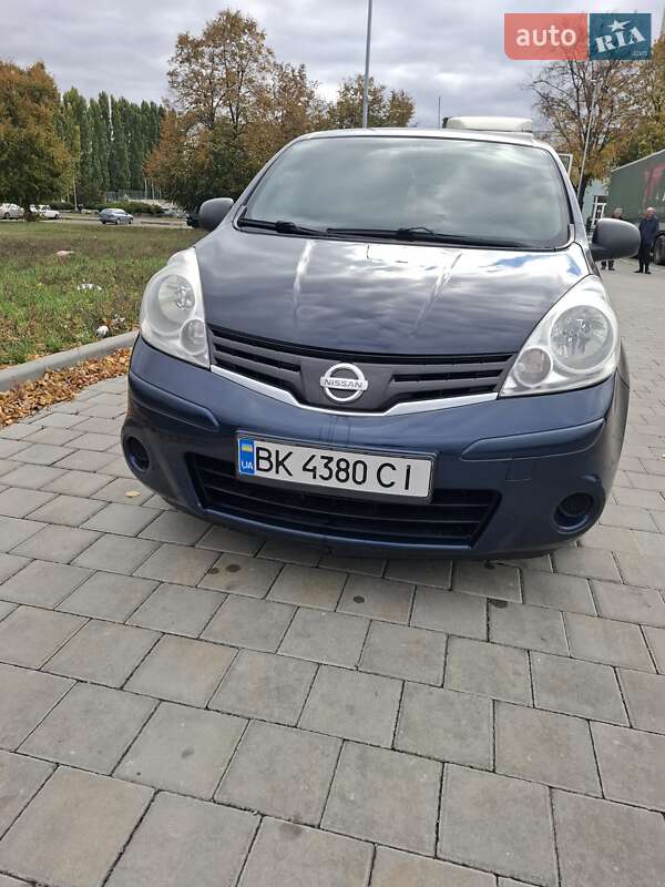 Хетчбек Nissan Note 2011 в Черкасах фото 8 Хетчбек Nissan Note 2011 в Черкасах