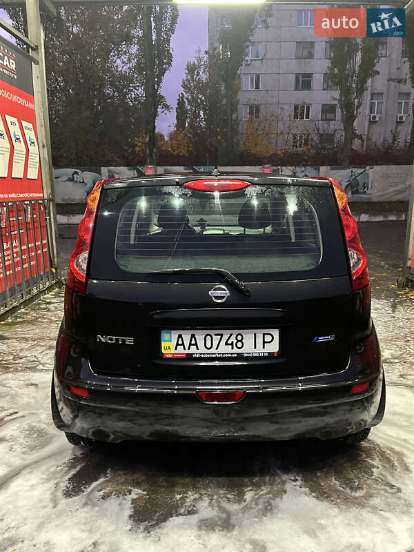 Хетчбек Nissan Note 2009 в Києві фото 4 Хетчбек Nissan Note 2009 в Києві