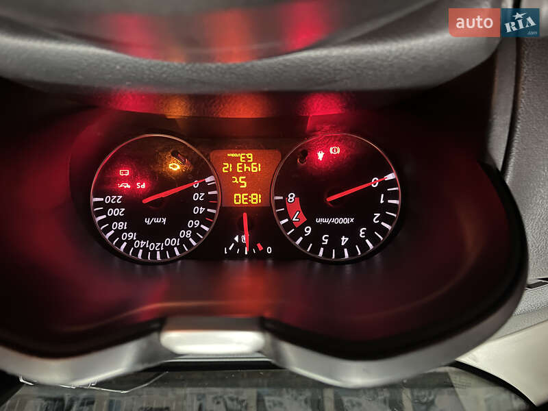 Хетчбек Nissan Note 2009 в Києві фото 13 Хетчбек Nissan Note 2009 в Києві