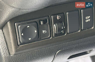Хэтчбек Nissan Note 2010 в 