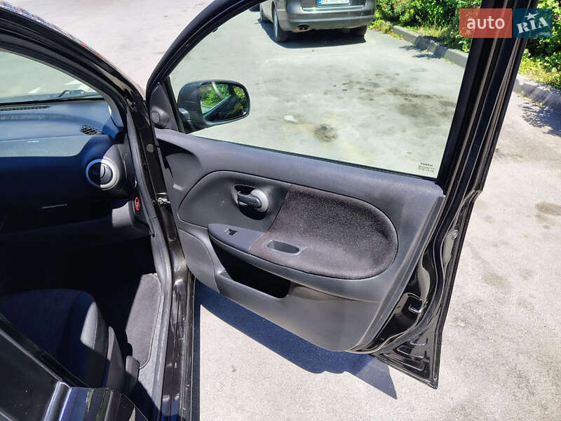 Хетчбек Nissan Note 2010 в Рівному фото 9 Хетчбек Nissan Note 2010 в Рівному