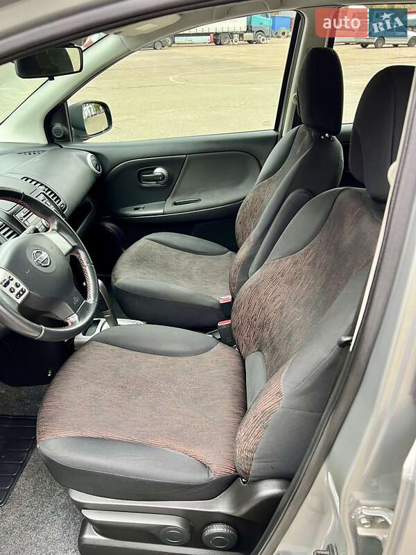 Хетчбек Nissan Note 2010 в Києві