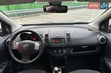 Хетчбек Nissan Note 2013 в  фото 13 Хетчбек Nissan Note 2013 в