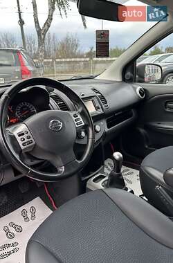 Хэтчбек Nissan Note 2013 в 