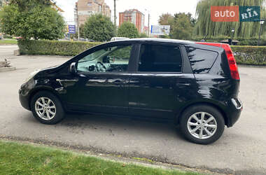 Хэтчбек Nissan Note 2007 в 