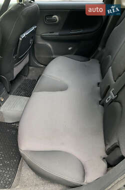 Хэтчбек Nissan Note 2007 в 