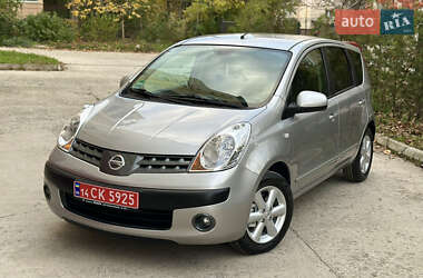 Хэтчбек Nissan Note 2006 в 