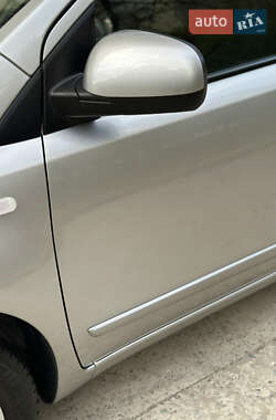 Хэтчбек Nissan Note 2006 в 