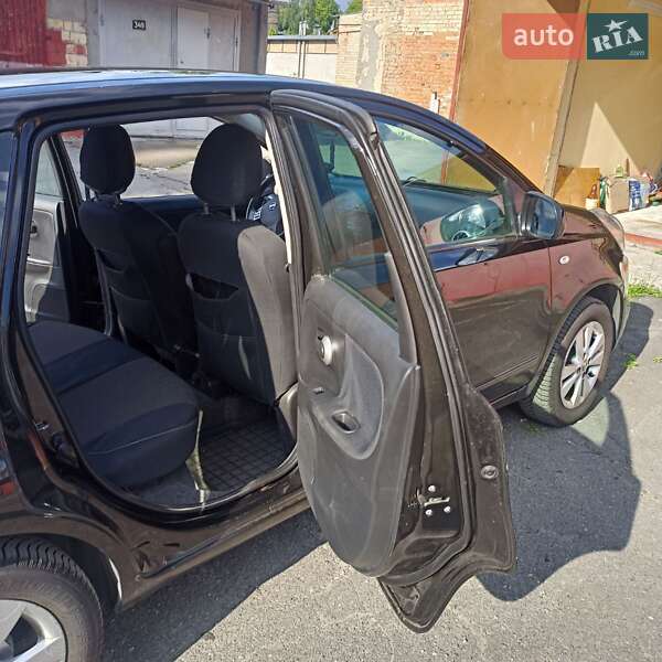 Хетчбек Nissan Note 2013 в Києві