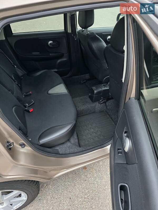 Хэтчбек Nissan Note 2012 в Киеве фото 55 Хэтчбек Nissan Note 2012 в Киеве