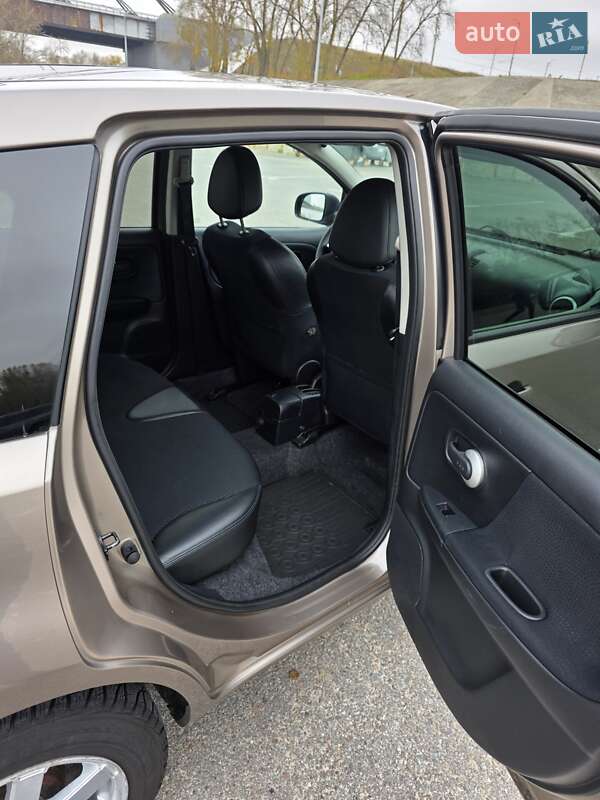 Хэтчбек Nissan Note 2012 в Киеве фото 56 Хэтчбек Nissan Note 2012 в Киеве