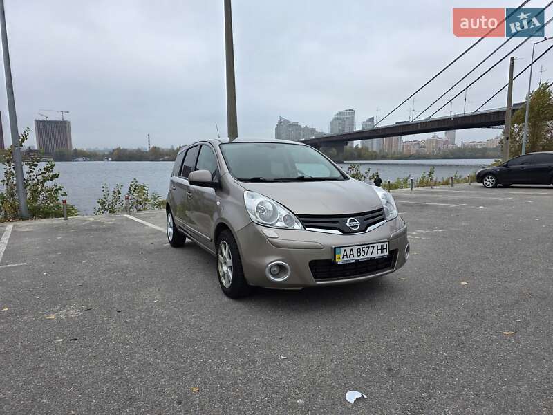 Хэтчбек Nissan Note 2012 в Киеве фото 6 Хэтчбек Nissan Note 2012 в Киеве
