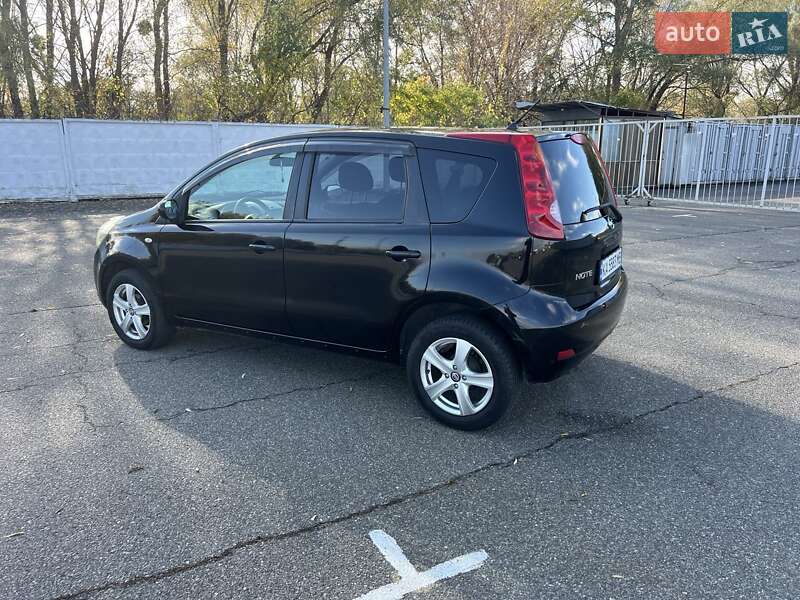 Хэтчбек Nissan Note 2012 в Киеве фото 3 Хэтчбек Nissan Note 2012 в Киеве