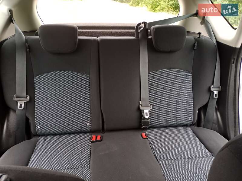 Хэтчбек Nissan Note 2014 в Бродах