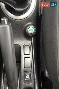 Хэтчбек Nissan Note 2014 в Бродах