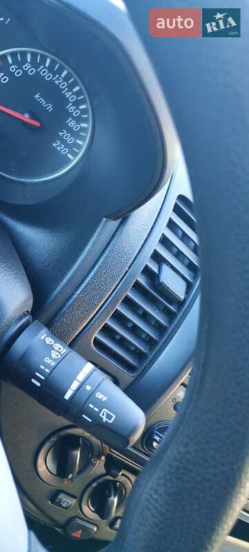 Хэтчбек Nissan Note 2013 в Радивилове фото 35 Хэтчбек Nissan Note 2013 в Радивилове