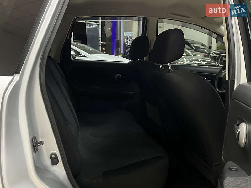 Хетчбек Nissan Note 2011 в Одесі фото 18 Хетчбек Nissan Note 2011 в Одесі