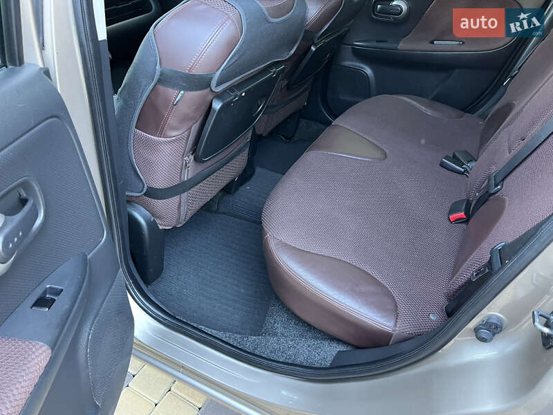 Хэтчбек Nissan Note 2007 в Могилев-Подольске фото 31 Хэтчбек Nissan Note 2007 в Могилев-Подольске