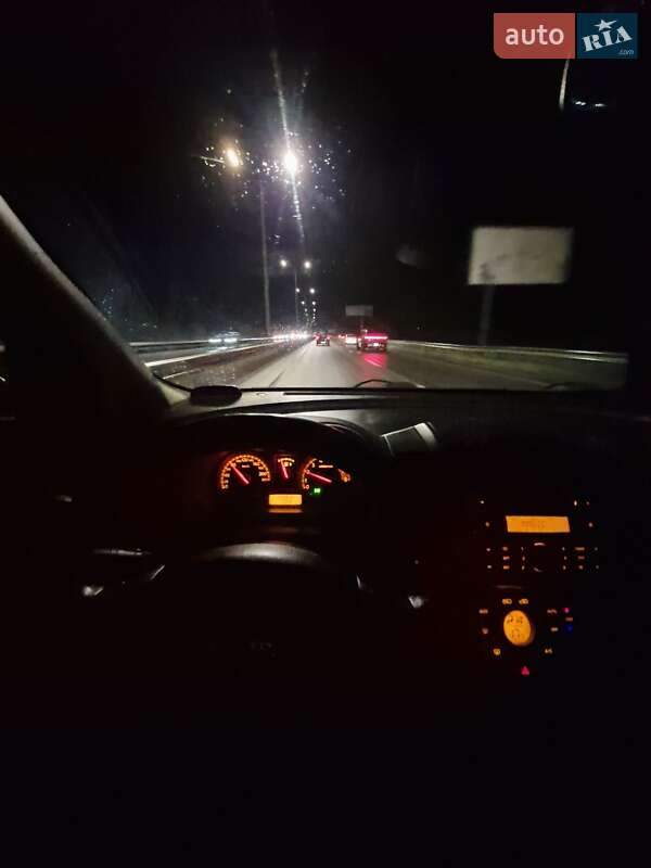 Хетчбек Nissan Note 2006 в Києві