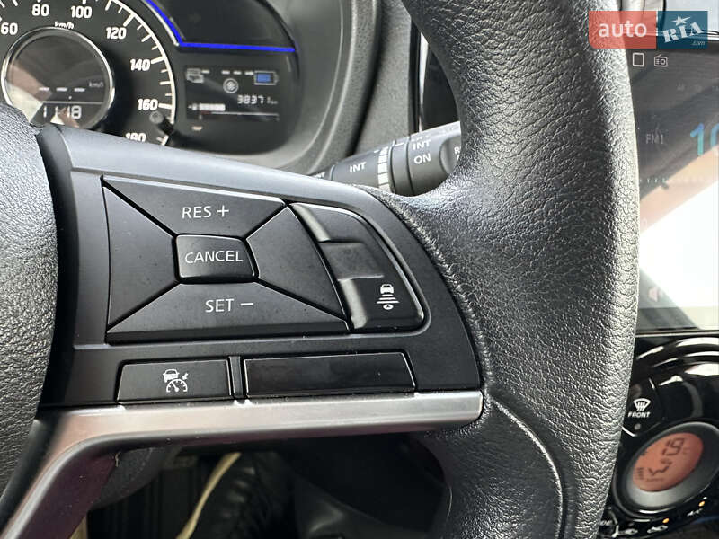 Хэтчбек Nissan Note 2019 в Киеве фото 25 Хэтчбек Nissan Note 2019 в Киеве