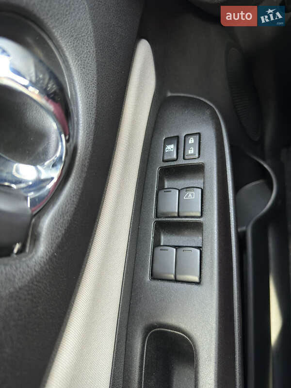 Хэтчбек Nissan Note 2019 в Киеве фото 32 Хэтчбек Nissan Note 2019 в Киеве