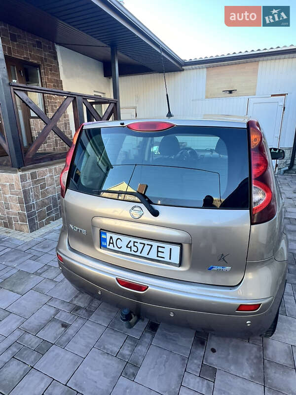 Хетчбек Nissan Note 2009 в Луцьку