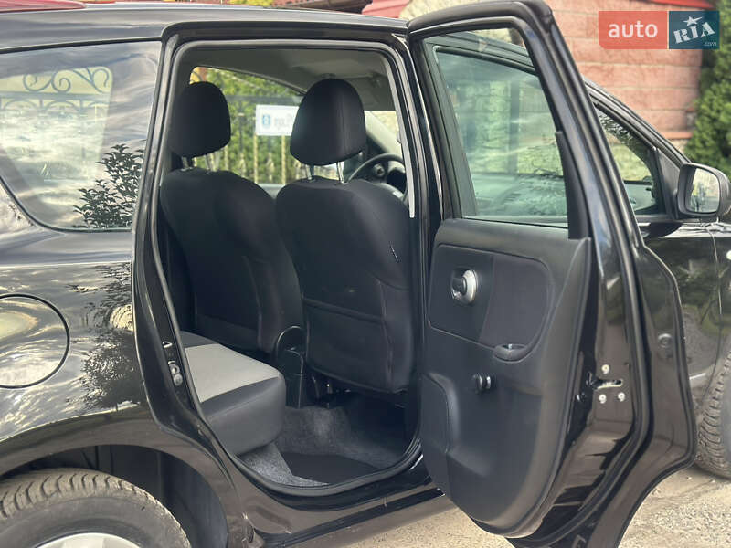 Хэтчбек Nissan Note 2009 в Дубно фото 46 Хэтчбек Nissan Note 2009 в Дубно