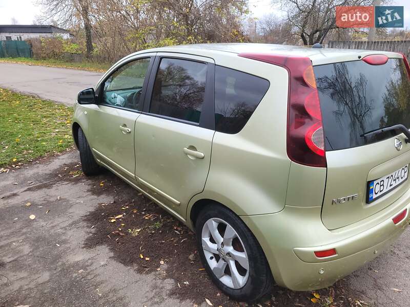 Хэтчбек Nissan Note 2010 в Чернигове фото 3 Хэтчбек Nissan Note 2010 в Чернигове