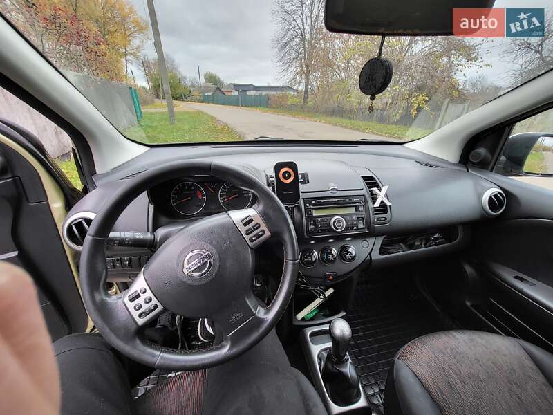 Хэтчбек Nissan Note 2010 в Чернигове фото 10 Хэтчбек Nissan Note 2010 в Чернигове