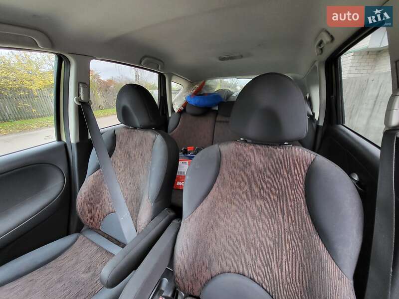 Хэтчбек Nissan Note 2010 в Чернигове фото 12 Хэтчбек Nissan Note 2010 в Чернигове