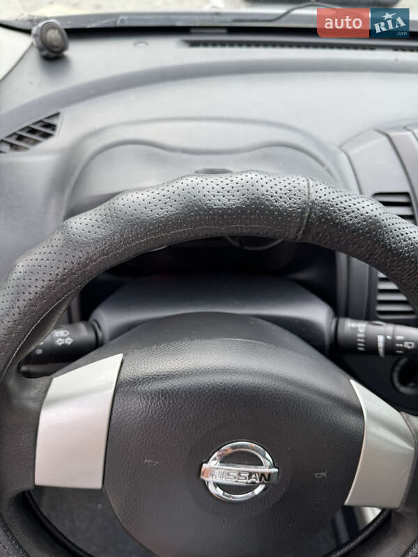 Хэтчбек Nissan Note 2011 в Ивано-Франковске