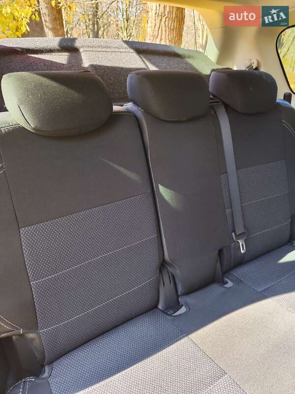 Хэтчбек Nissan Note 2011 в Никополе фото 10 Хэтчбек Nissan Note 2011 в Никополе