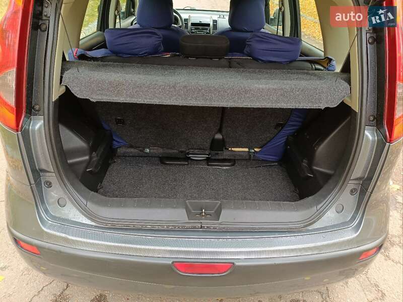 Хэтчбек Nissan Note 2006 в Чернигове