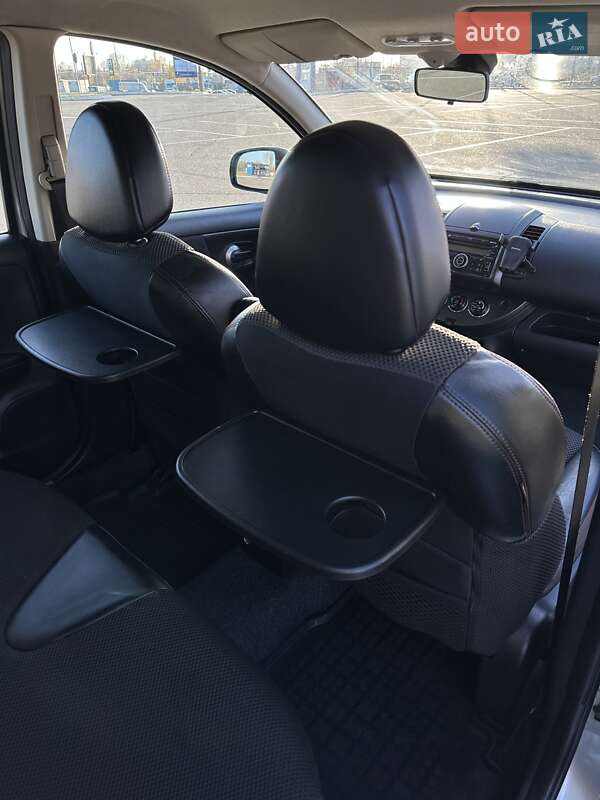 Хэтчбек Nissan Note 2008 в Киеве