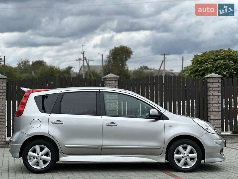 Хэтчбек Nissan Note 2006 в Староконстантинове