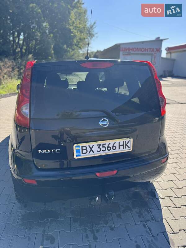 Хэтчбек Nissan Note 2008 в Староконстантинове