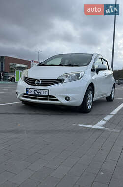 Хэтчбек Nissan Note 2012 в Одессе