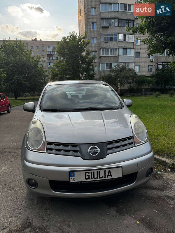 Хэтчбек Nissan Note 2007 в Киеве
